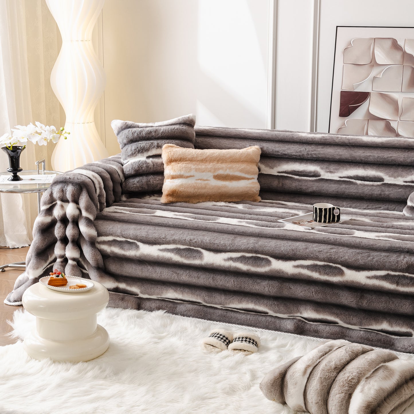 Extra Large Faux Fur Gradient Couch Cover Blanket: Plush, Fluffy, Warmth, Perfect Throw on the Sofa