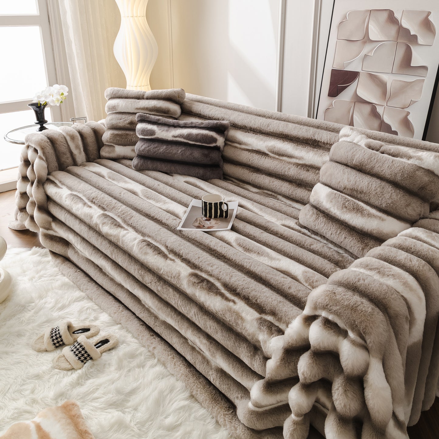 Extra Large Faux Fur Gradient Couch Cover Blanket: Plush, Fluffy, Warmth, Perfect Throw on the Sofa