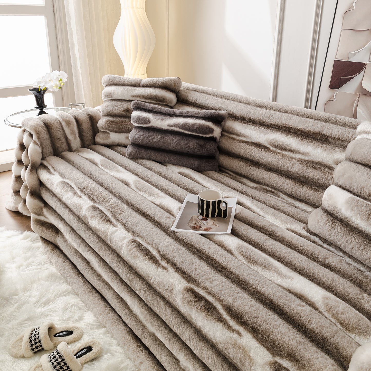 Extra Large Faux Fur Gradient Couch Cover Blanket: Plush, Fluffy, Warmth, Perfect Throw on the Sofa