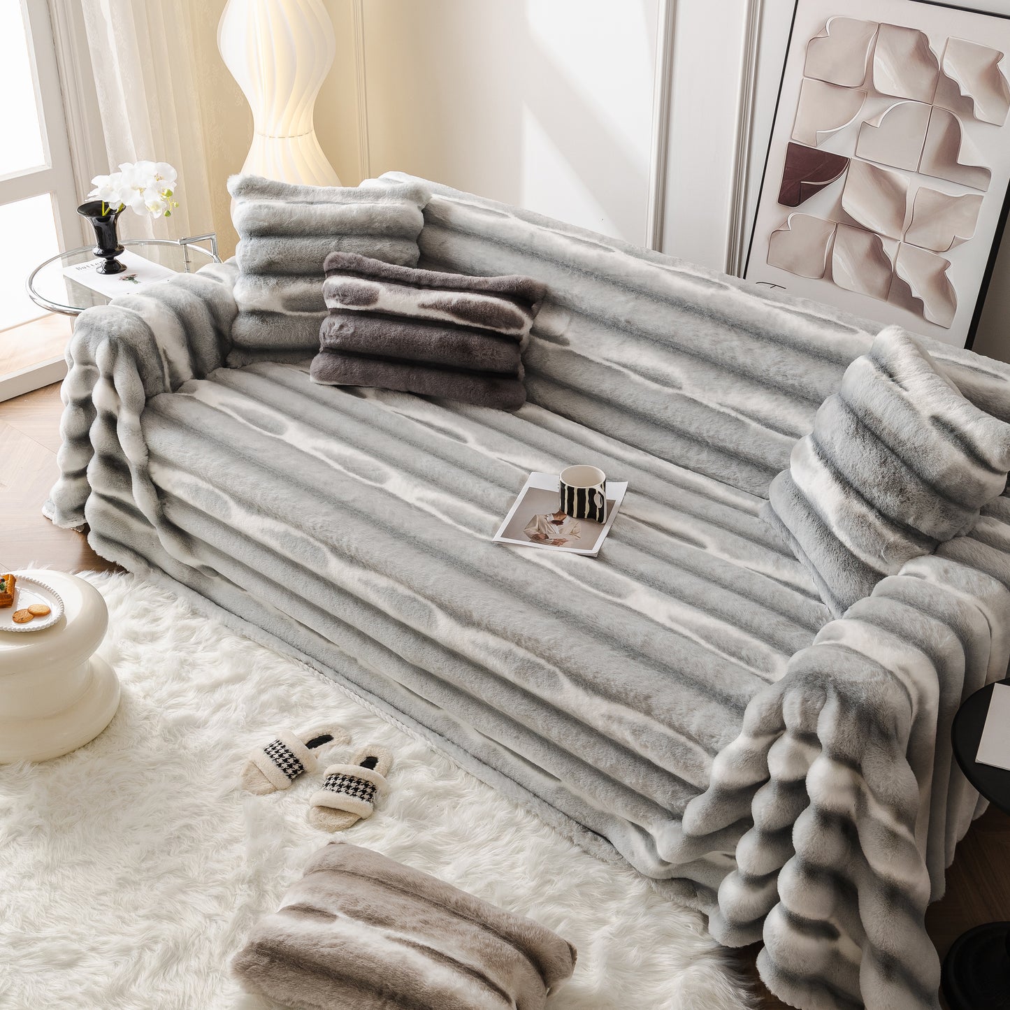 Extra Large Faux Fur Gradient Couch Cover Blanket: Plush, Fluffy, Warmth, Perfect Throw on the Sofa