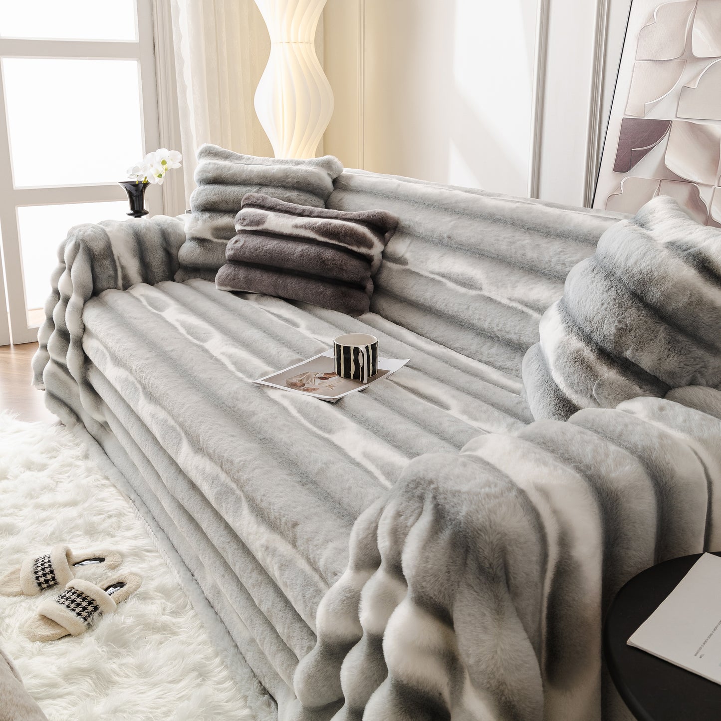 Extra Large Faux Fur Gradient Couch Cover Blanket: Plush, Fluffy, Warmth, Perfect Throw on the Sofa