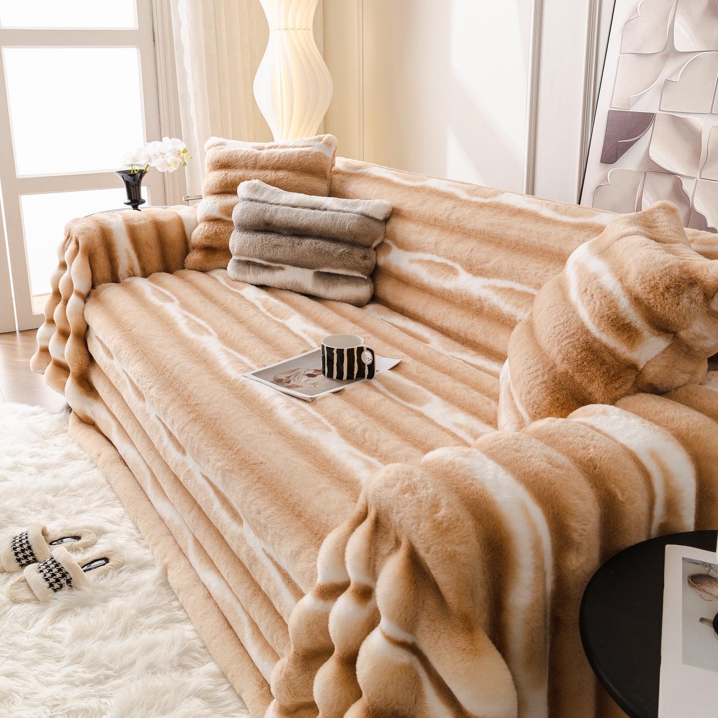 Extra Large Faux Fur Gradient Couch Cover Blanket: Plush, Fluffy, Warmth, Perfect Throw on the Sofa