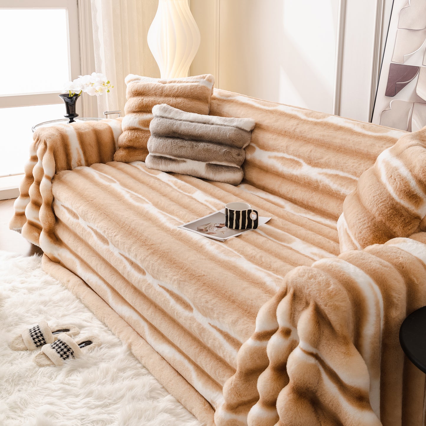 Extra Large Faux Fur Gradient Couch Cover Blanket: Plush, Fluffy, Warmth, Perfect Throw on the Sofa