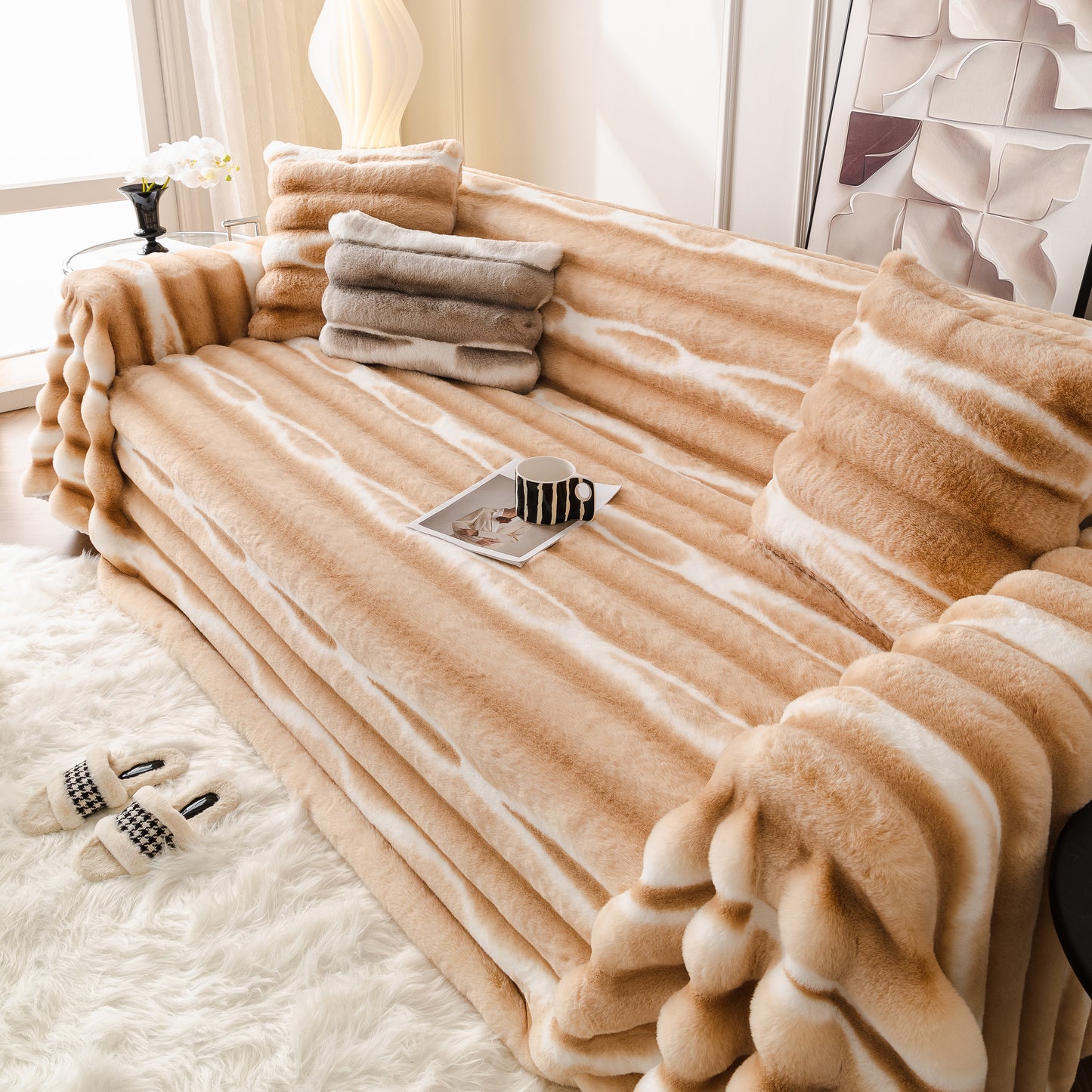 Extra Large Faux Fur Gradient Couch Cover Blanket: Plush, Fluffy, Warmth, Perfect Throw on the Sofa