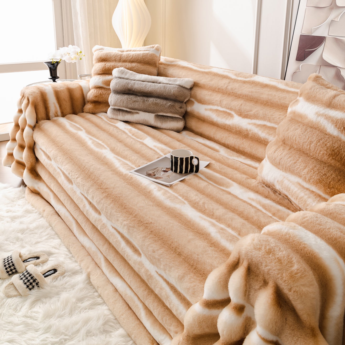 Extra Large Faux Fur Gradient Couch Cover Blanket: Plush, Fluffy, Warmth, Perfect Throw on the Sofa