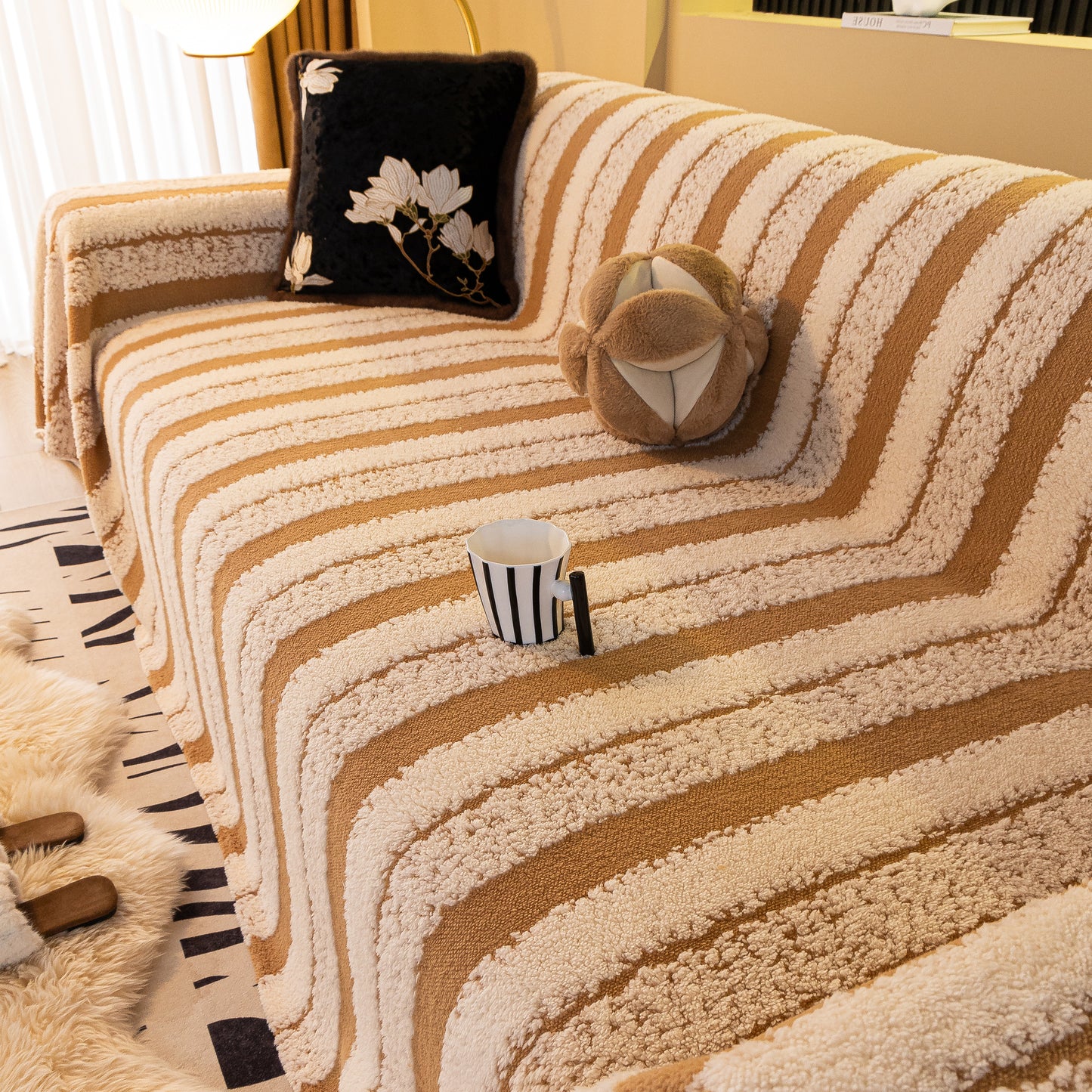 Thickened Coral Fleece Sofa Throw Cover Slipcover Warm Jacquard Cozy Couch Cover Blankets