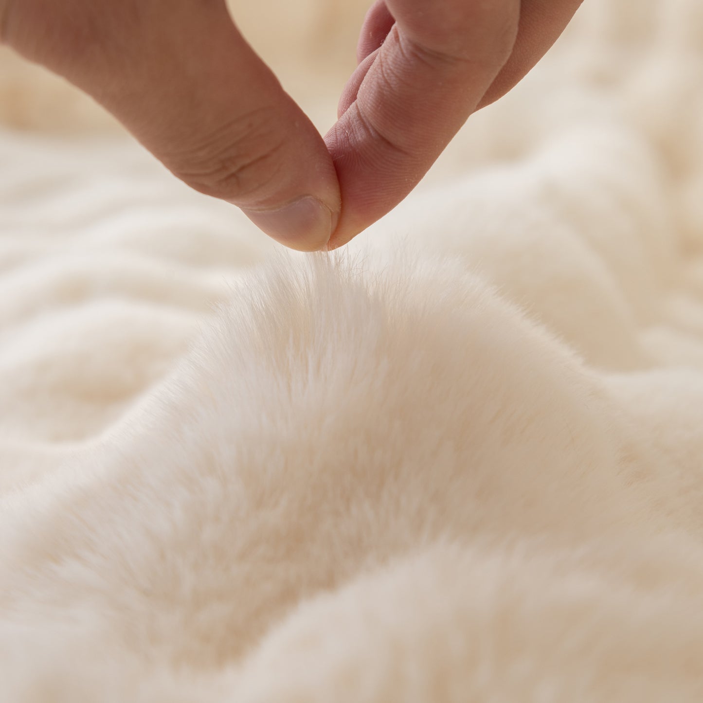 Faux Rabbit Fur Throws for Sofas, Stylish Throw Blankets for Couch and Couch Throw Cover