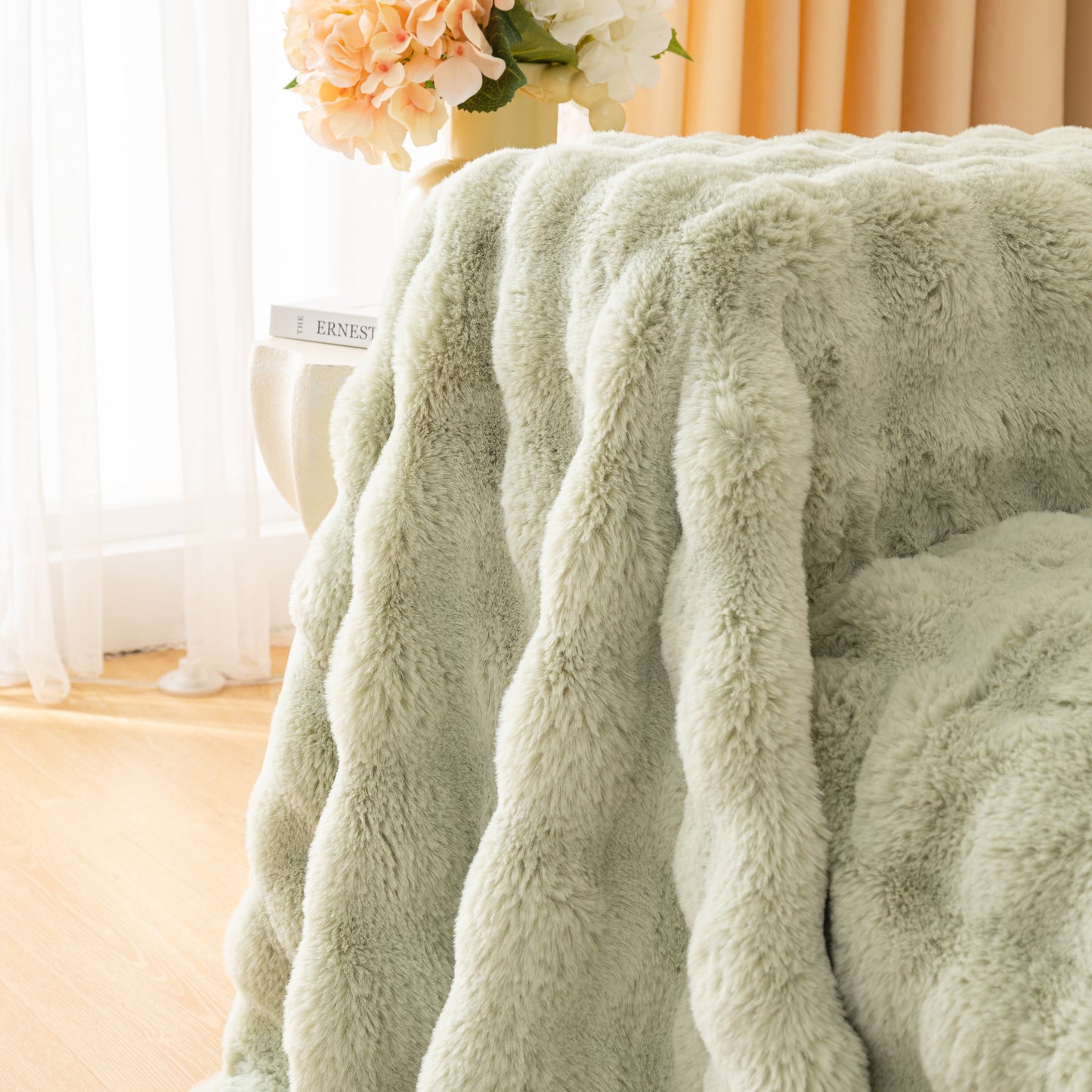 Super Soft Fluffy Faux Rabbit Fur Sofa Throw Blanket, Couch Cover Blanket for Couches Living Room Furniture Throw