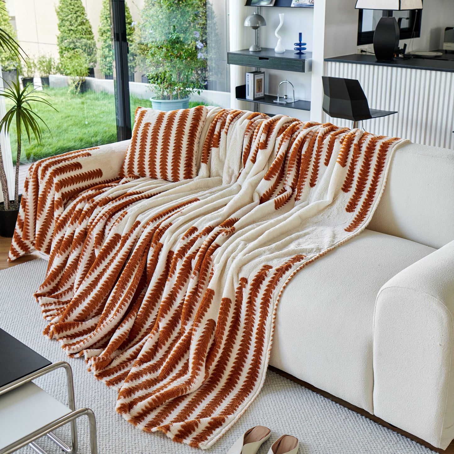 Warm Faux Fur Luxury Sofa Throw Blankets, Soft Cozy Thick Plush Shaggy Blankets for Couch Chair Bed