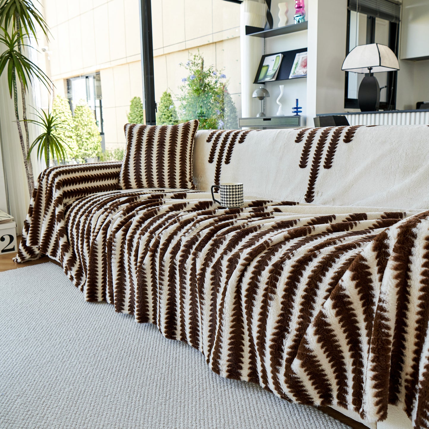 Warm Faux Fur Luxury Sofa Throw Blankets, Soft Cozy Thick Plush Shaggy Blankets for Couch Chair Bed