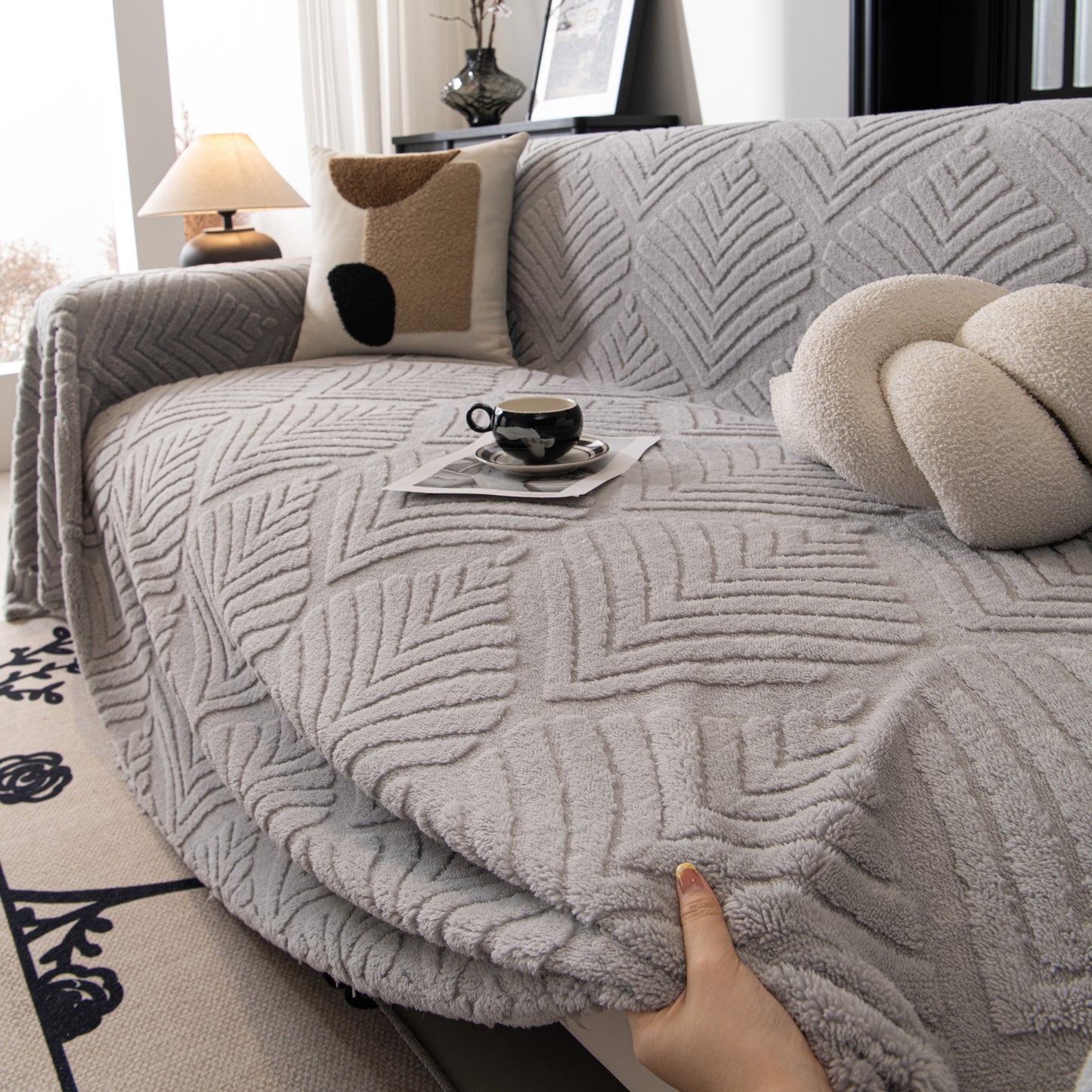 Winter Soft Plush Fleece Sofa Blanket Leaves Jacquard Couch Covers for Couches