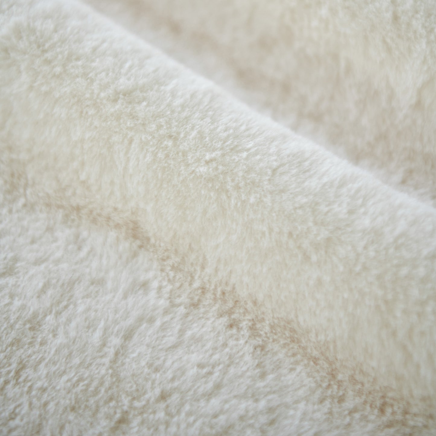 Faux Rabbit Fur Smooth Plush Comfy Couch Covers, Soft Thicked Durable Blankets and Throws for Sofas