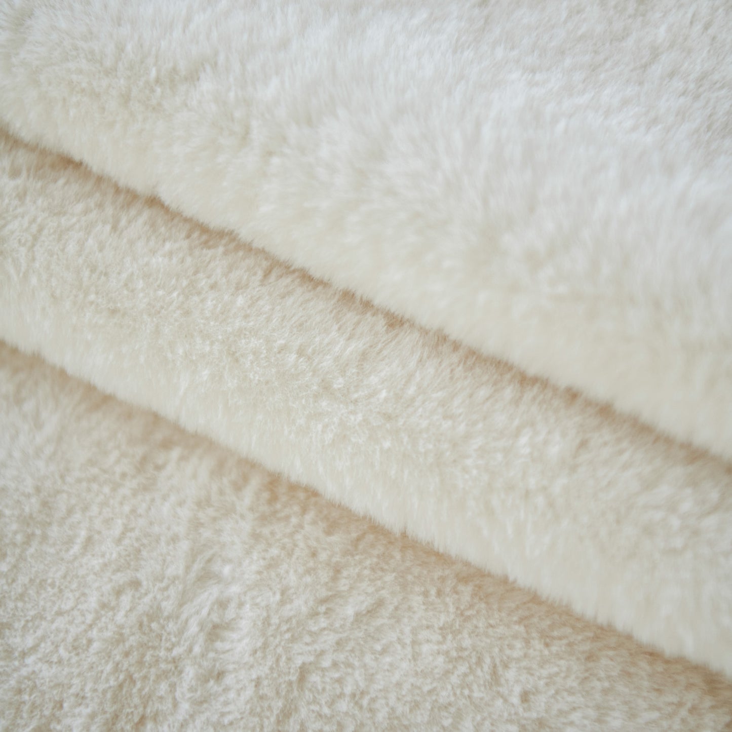 Faux Rabbit Fur Smooth Plush Comfy Couch Covers, Soft Thicked Durable Blankets and Throws for Sofas