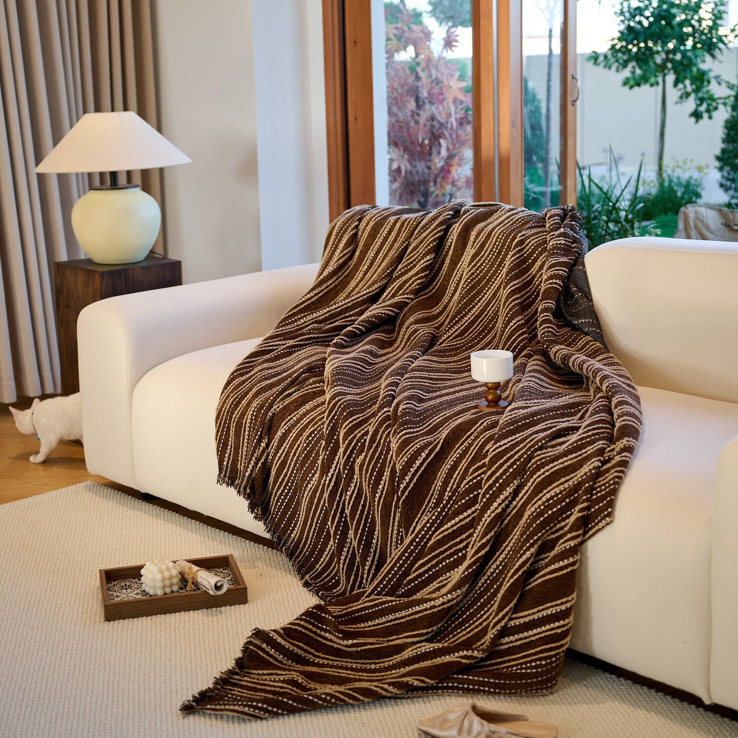 Vintage-Inspired Striped Blankets for Couch Covers Luxury Couch Throw Cover with Timeless Elegance