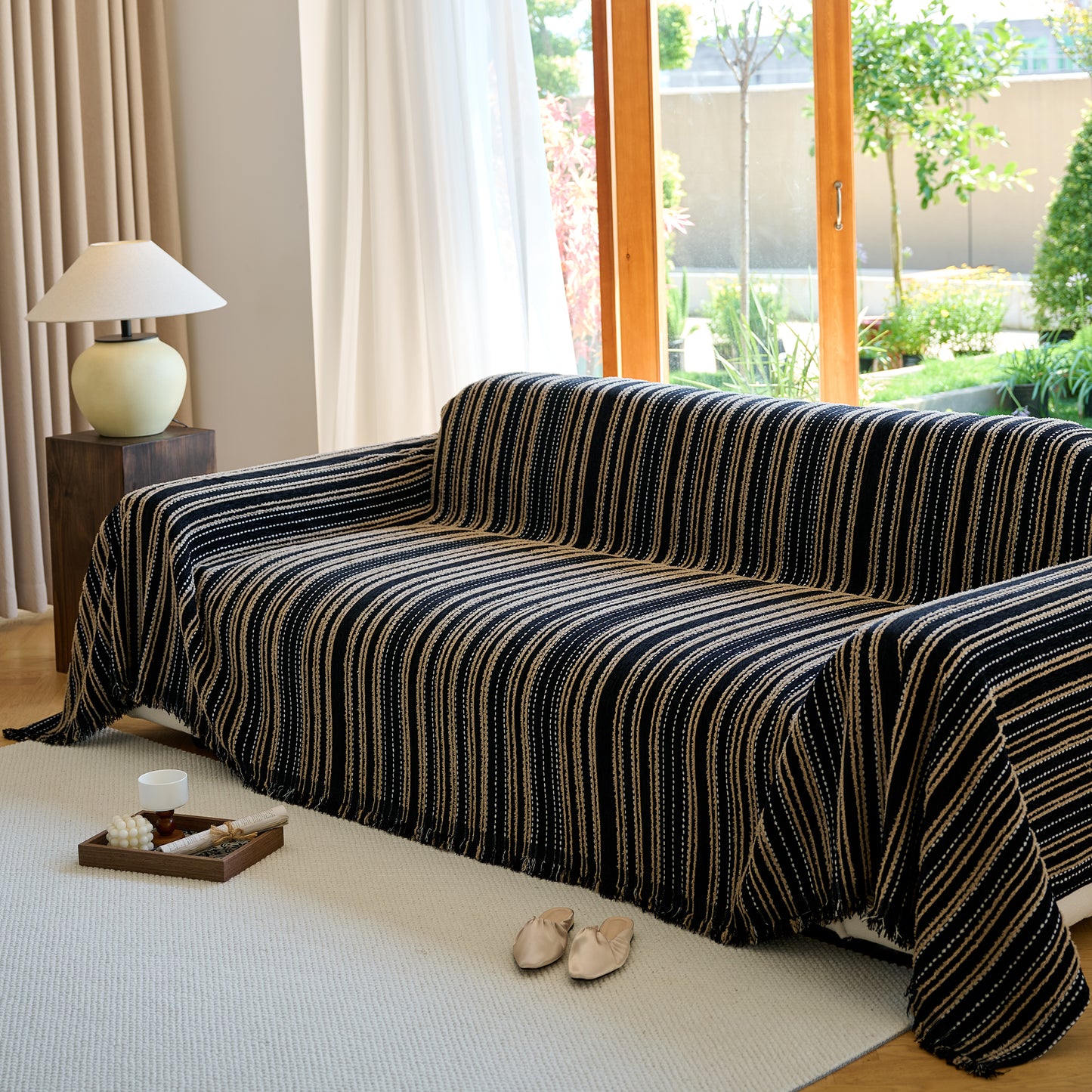 Vintage-Inspired Striped Blankets for Couch Covers Luxury Couch Throw Cover with Timeless Elegance